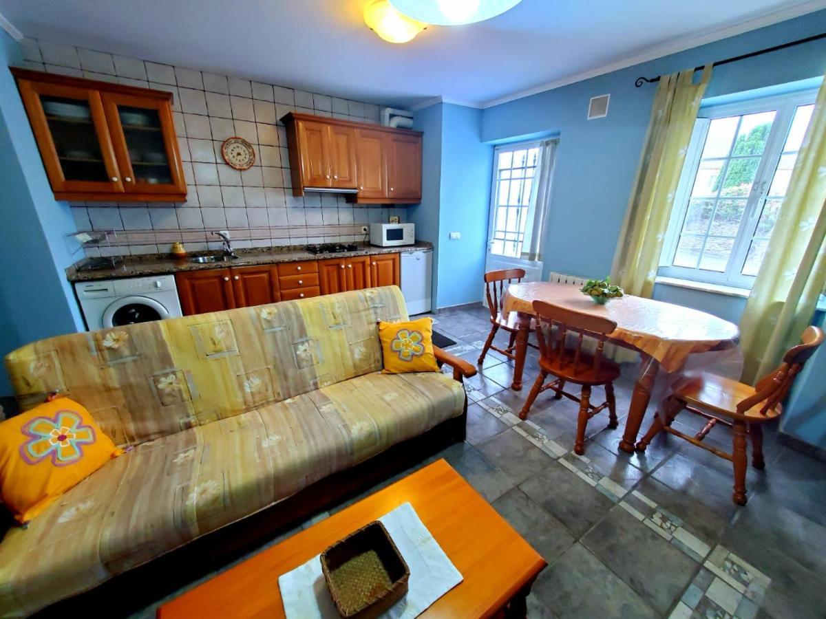 Apartamentos Turisticos Rosa Ribadeo Buitenkant foto