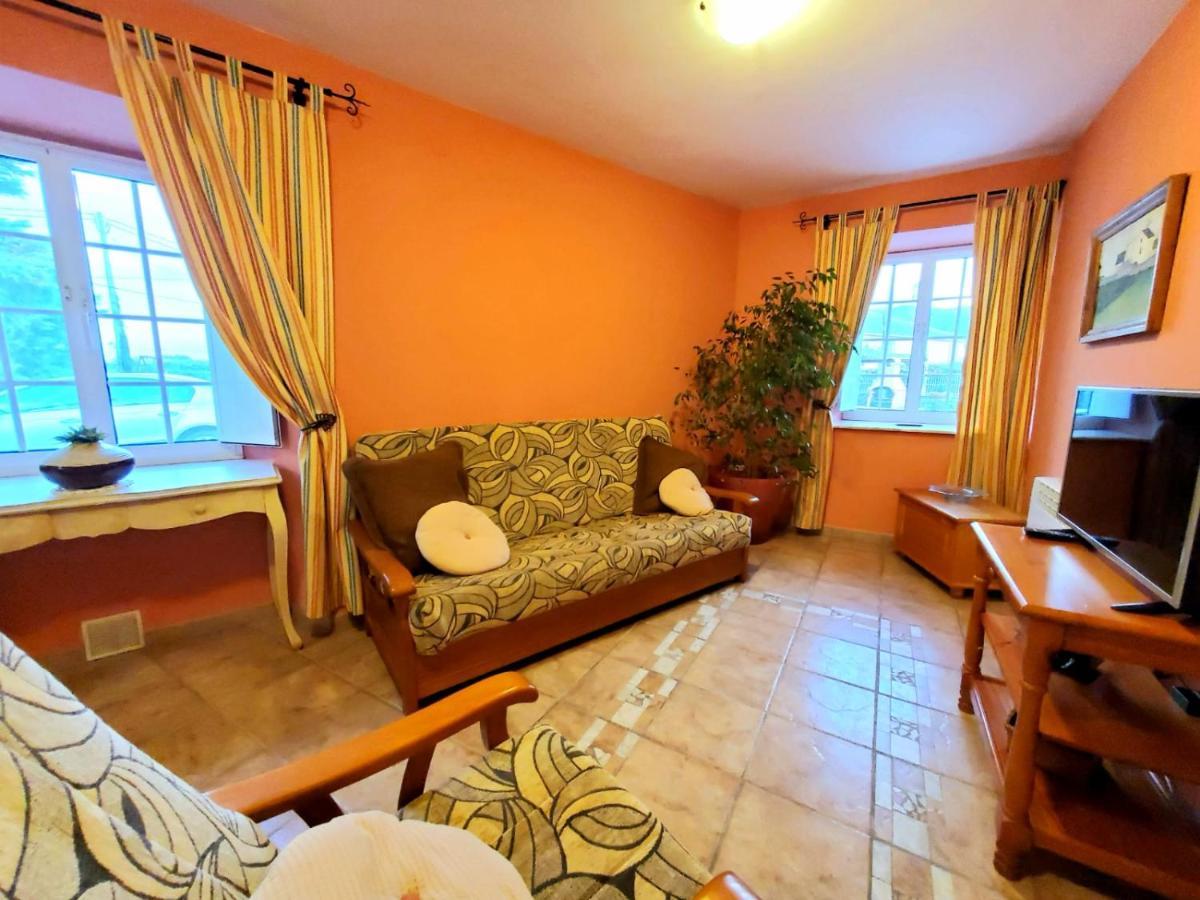 Apartamentos Turisticos Rosa Ribadeo Buitenkant foto